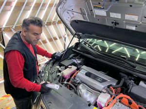 کارشناسی خودرو و تشخیص رنگ امامت
